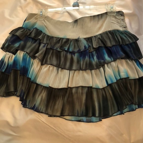 NWT Multi Blue Colored bebe Skirt - Picture 1 of 3